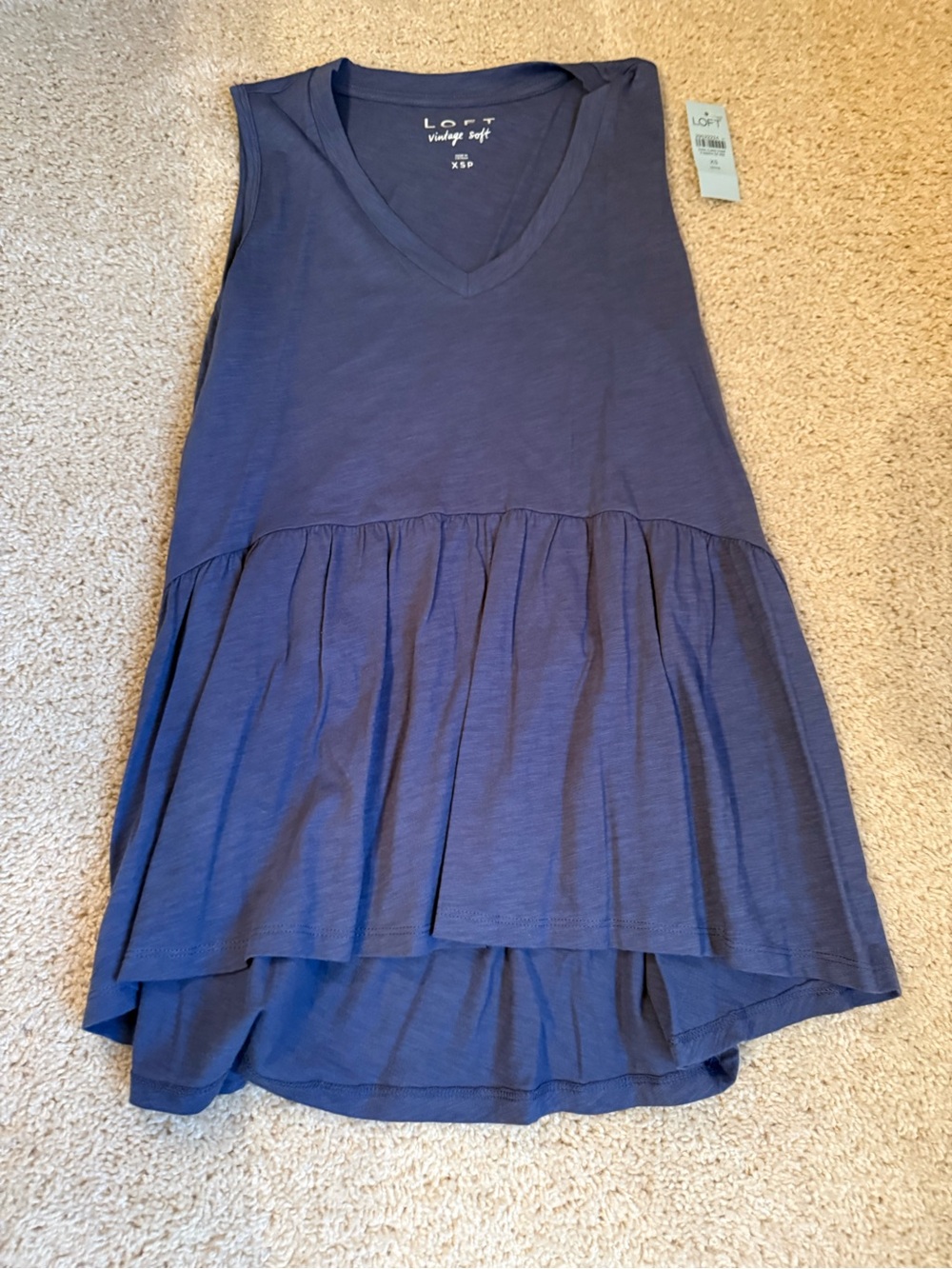LOFT Sleeveless V-Neck Tiered Swing Top NWT XS petite